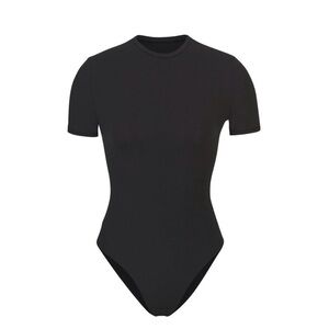SKIMS Fits Everybody T-Shirt Bodysuit NWT Size Medium- Color Onyx
